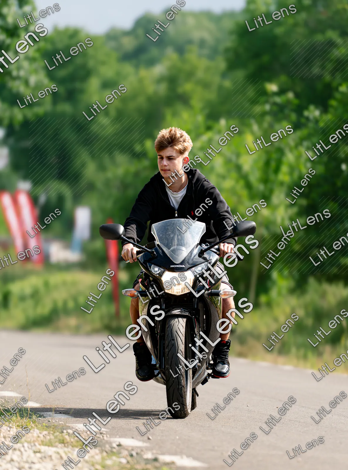 Fotografie din categoria Ride the Vibe ( Ziua 2 )