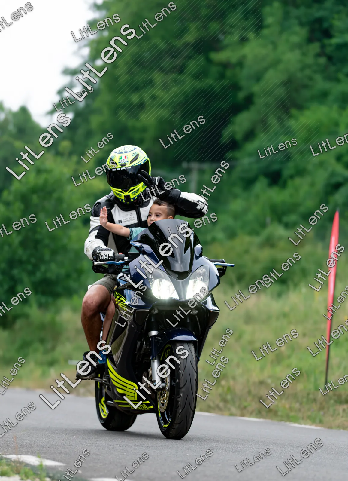 Fotografie din categoria Ride the Vibe ( Ziua 2 )