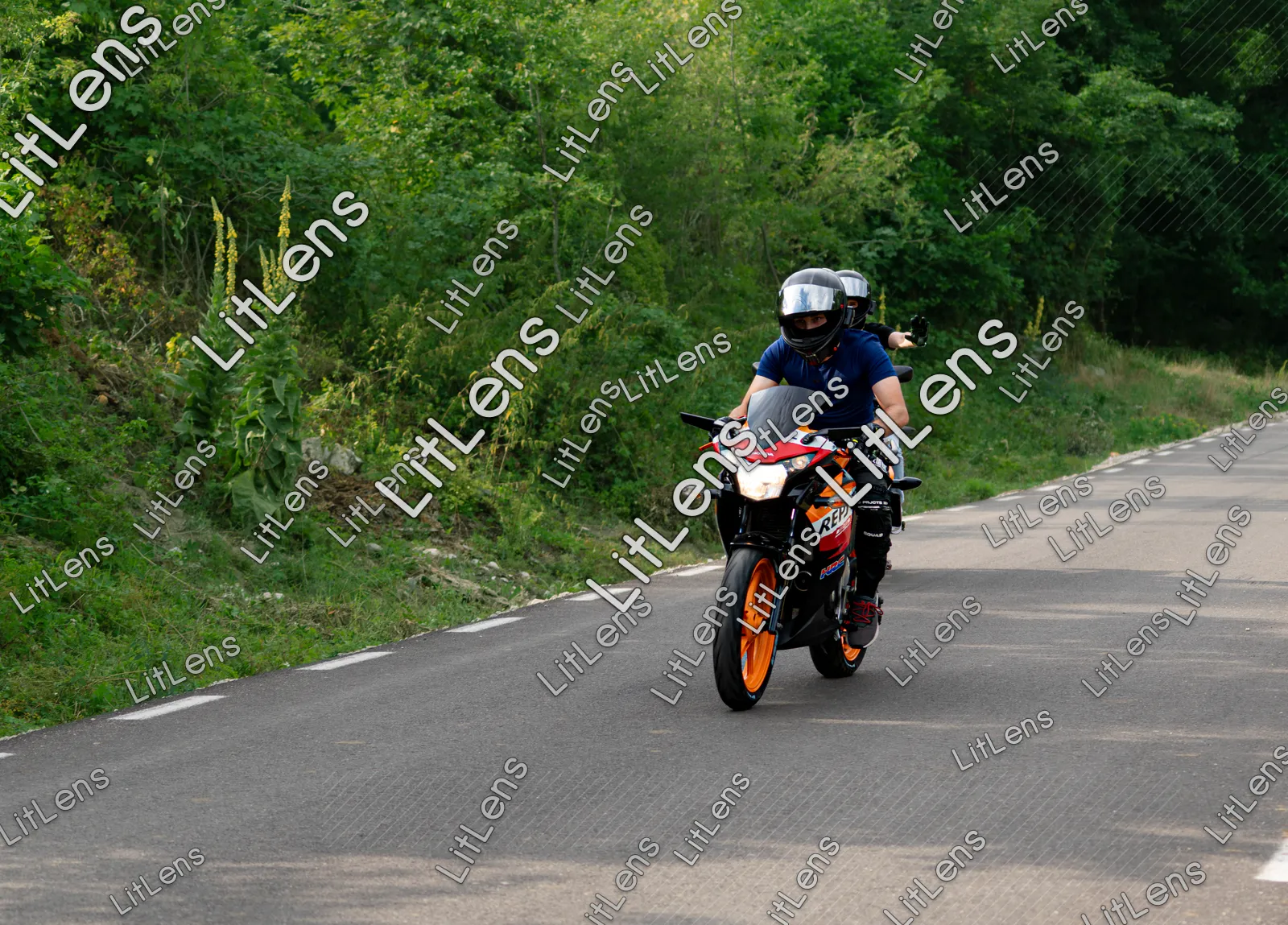 Fotografie din categoria Ride the Vibe ( Ziua 1 )