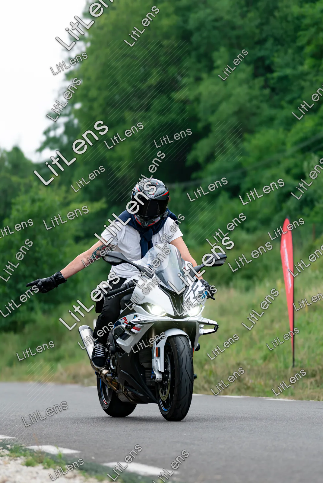 Fotografie din categoria Ride the Vibe ( Ziua 2 )