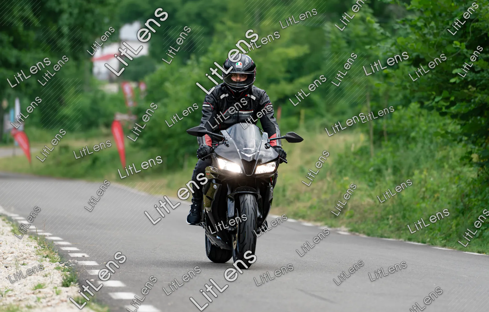 Fotografie din categoria Ride the Vibe ( Ziua 1 )