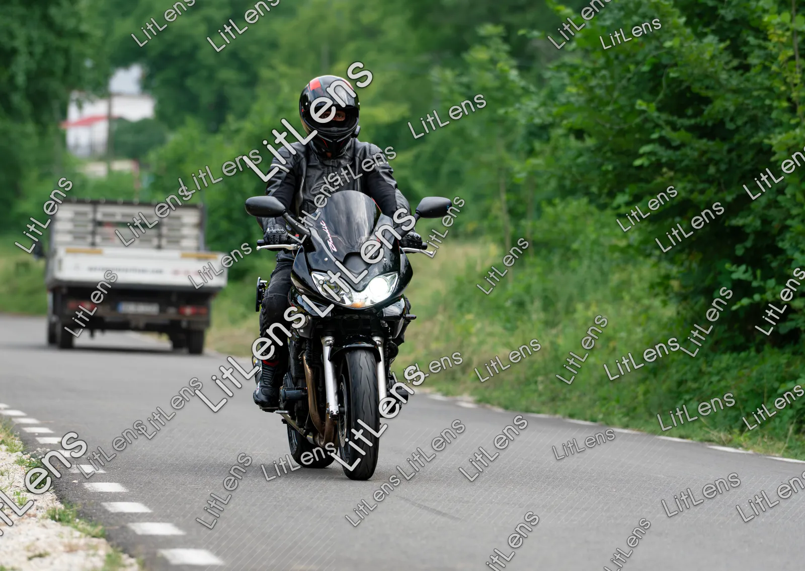 Fotografie din categoria Ride the Vibe ( Ziua 1 )