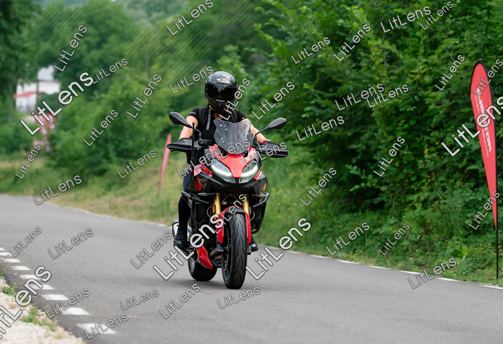 Fotografie din categoria Ride the Vibe ( Ziua 1 )
