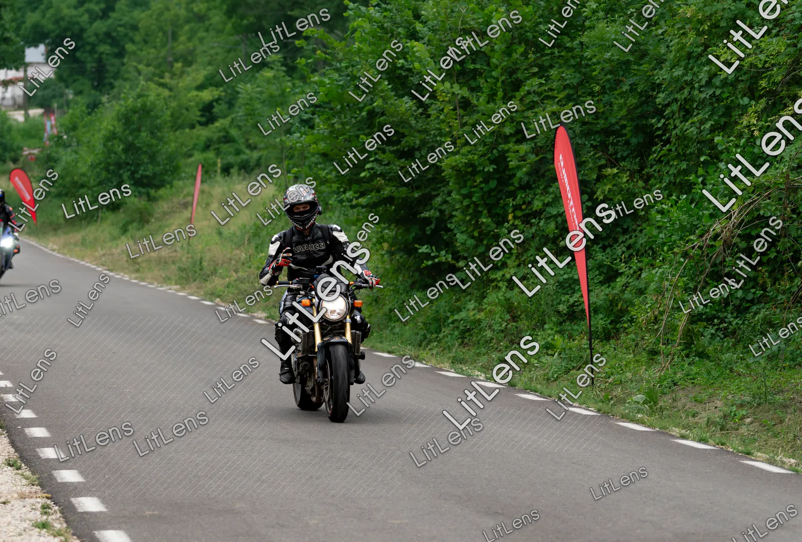 Fotografie din categoria Ride the Vibe ( Ziua 1 )