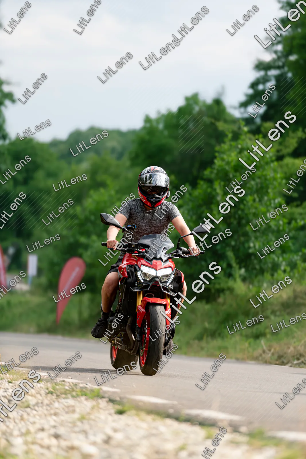 Fotografie din categoria Ride the Vibe ( Ziua 2 )