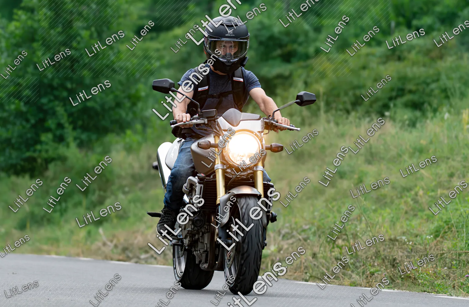 Fotografie din categoria Ride the Vibe ( Ziua 2 )