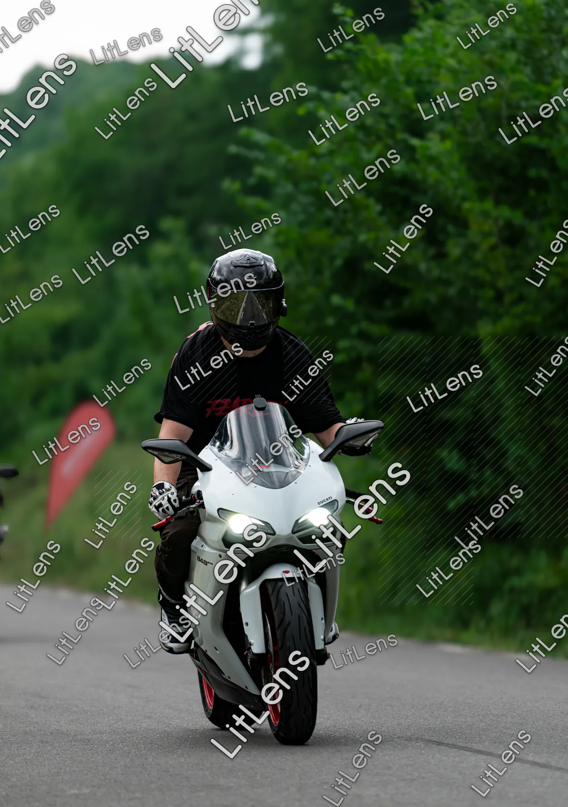 Fotografie din categoria Ride the Vibe ( Ziua 2 )