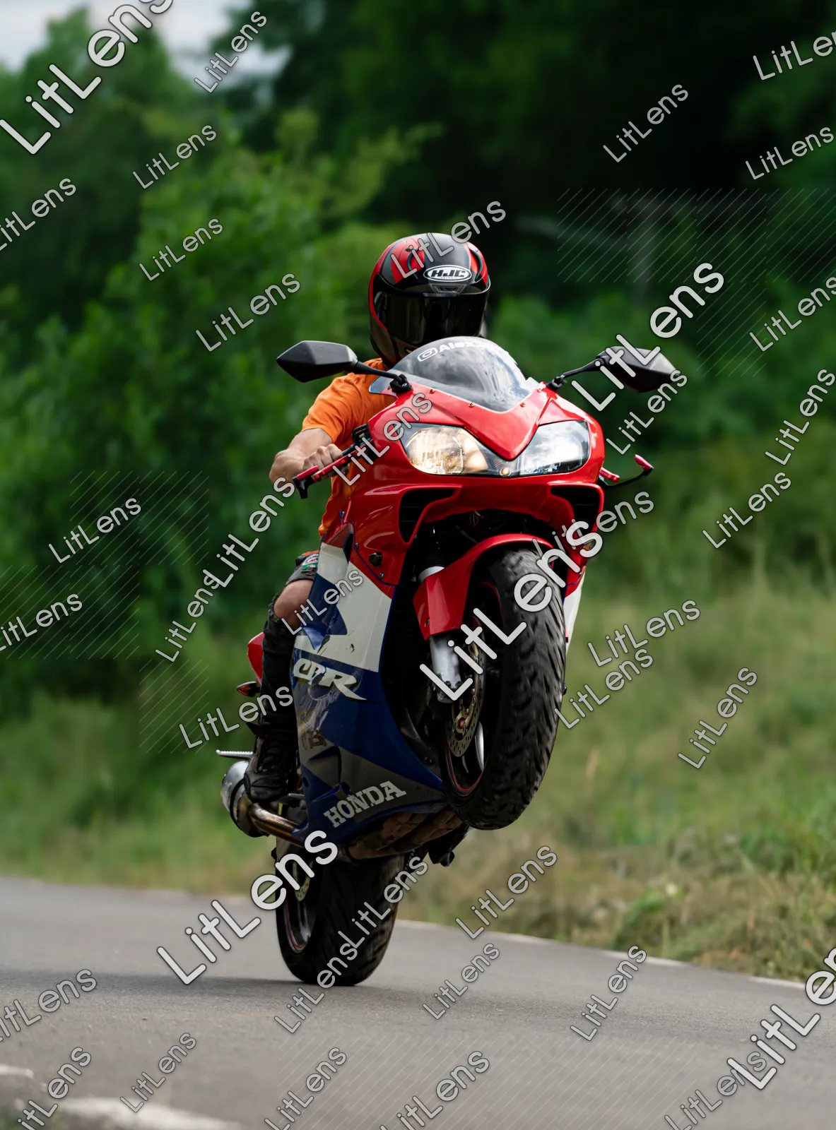 Fotografie din categoria Ride the Vibe ( Ziua 2 )
