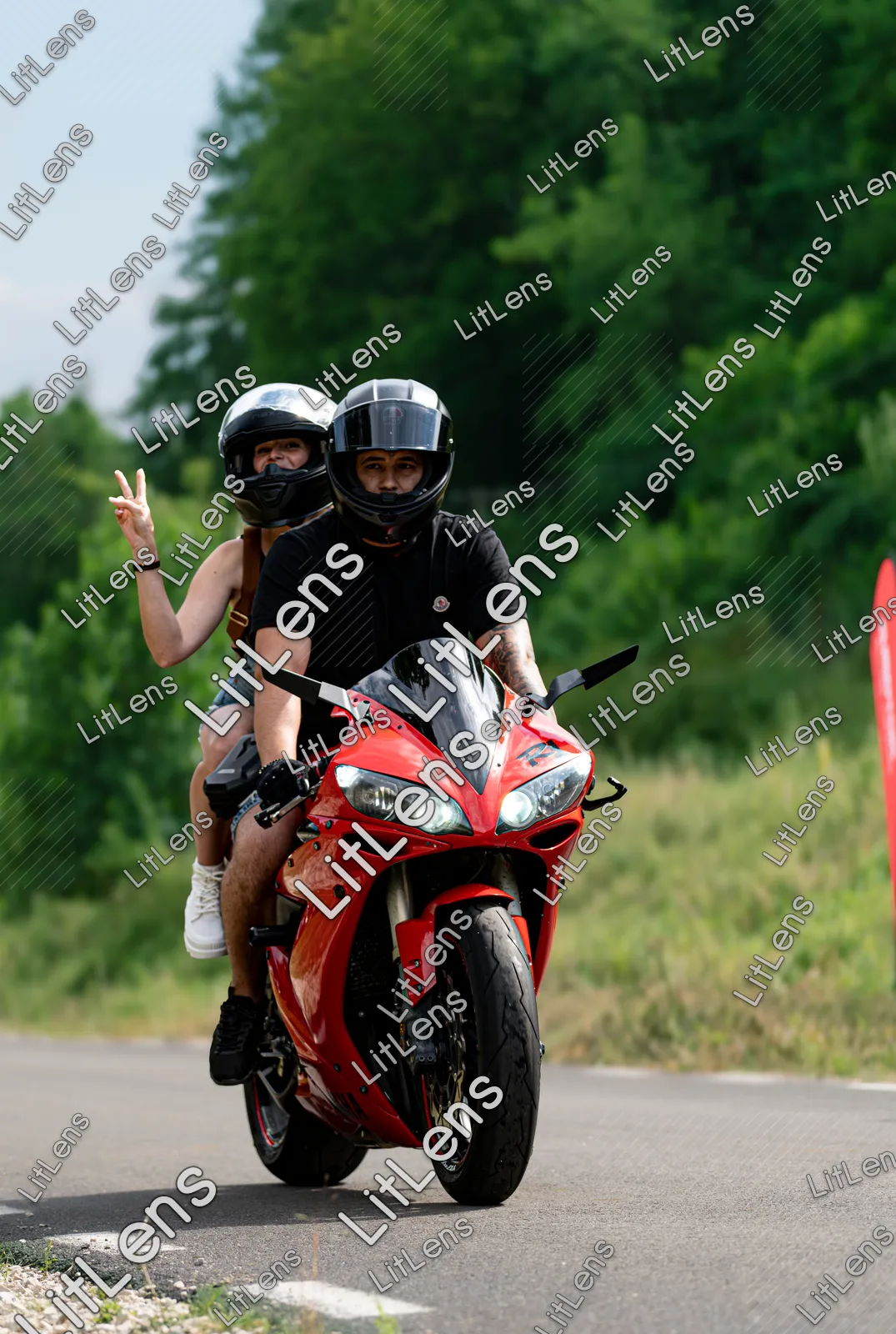 Fotografie din categoria Ride the Vibe ( Ziua 2 )